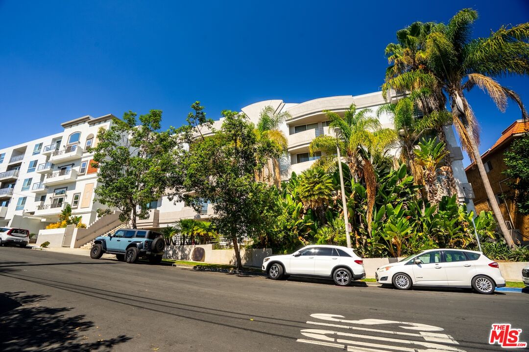 11535 Rochester Avenue, Unit 308 Los Angeles, CA 90025 - Photo 32 of 46