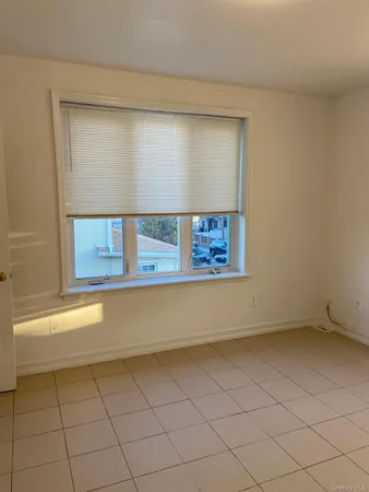 $1,900 | 31-17 Buell Street | East Elmhurst