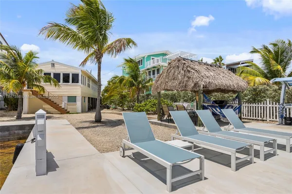 a view of outdoor space yard and patio