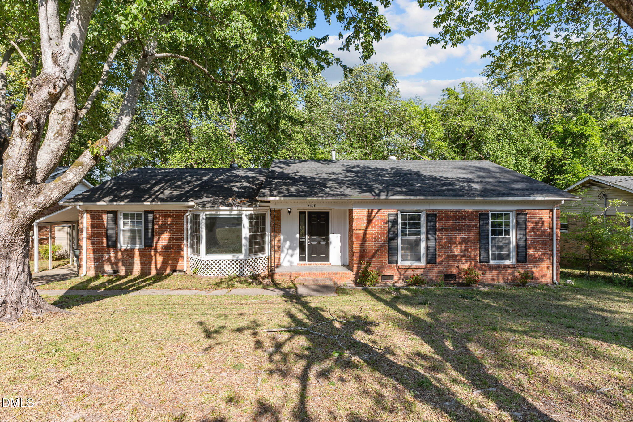 5308 Foxfire Road Fayetteville, NC 28303 - Photo 4 of 34 1-web-or-mls-AZ3A1462