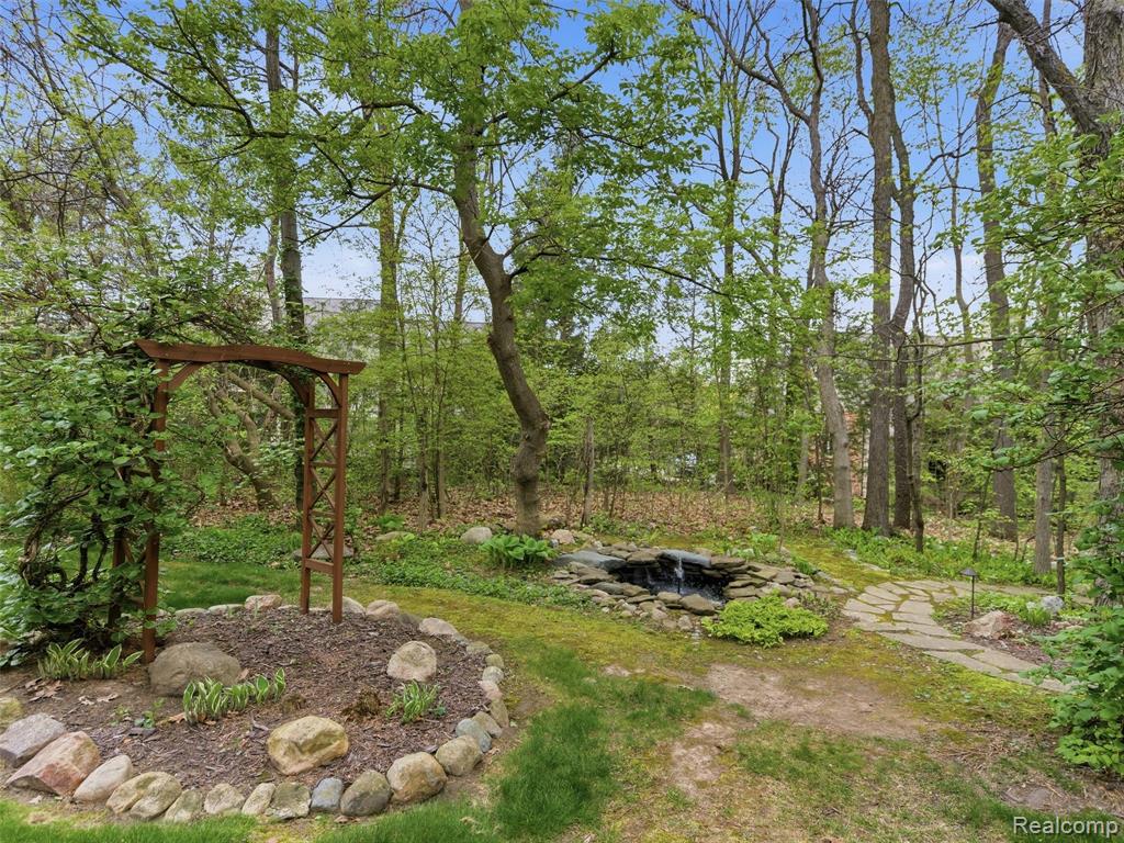 3874 Kaeleaf Road Lake Orion, MI 48360 - Photo 43 of 57 Gallery Image 43