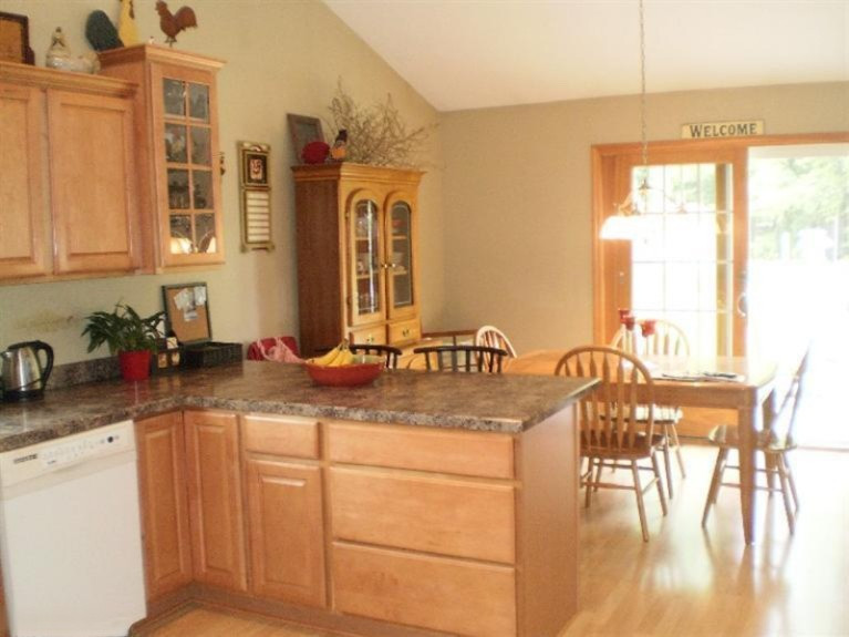 15039 Oakland Street Spring Lake, MI 49456 - Photo 3 of 20 Additional Photo
