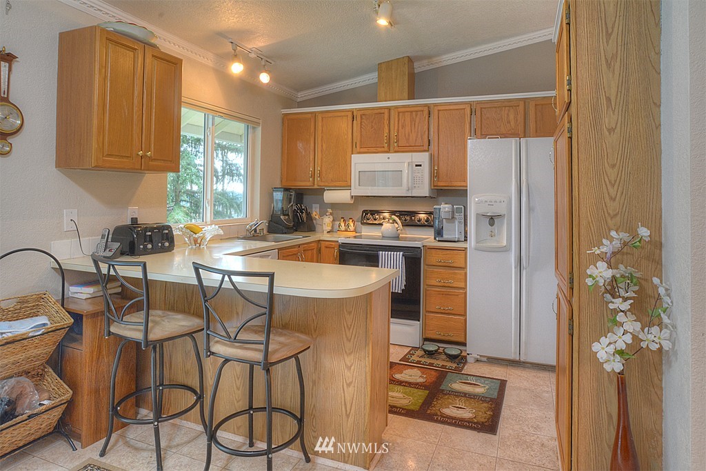23819 23rd Avenue West Bothell, WA 98021 - Photo 3 of 14