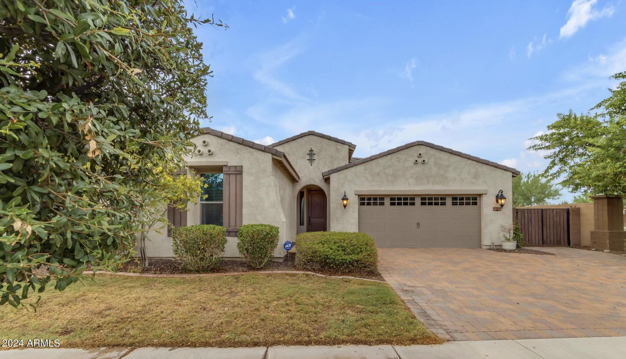 20210 Rosa Road Queen Creek, AZ 85142 - Photo 1 of 37 2-web-or-mls-2_016_a4m_breal copy