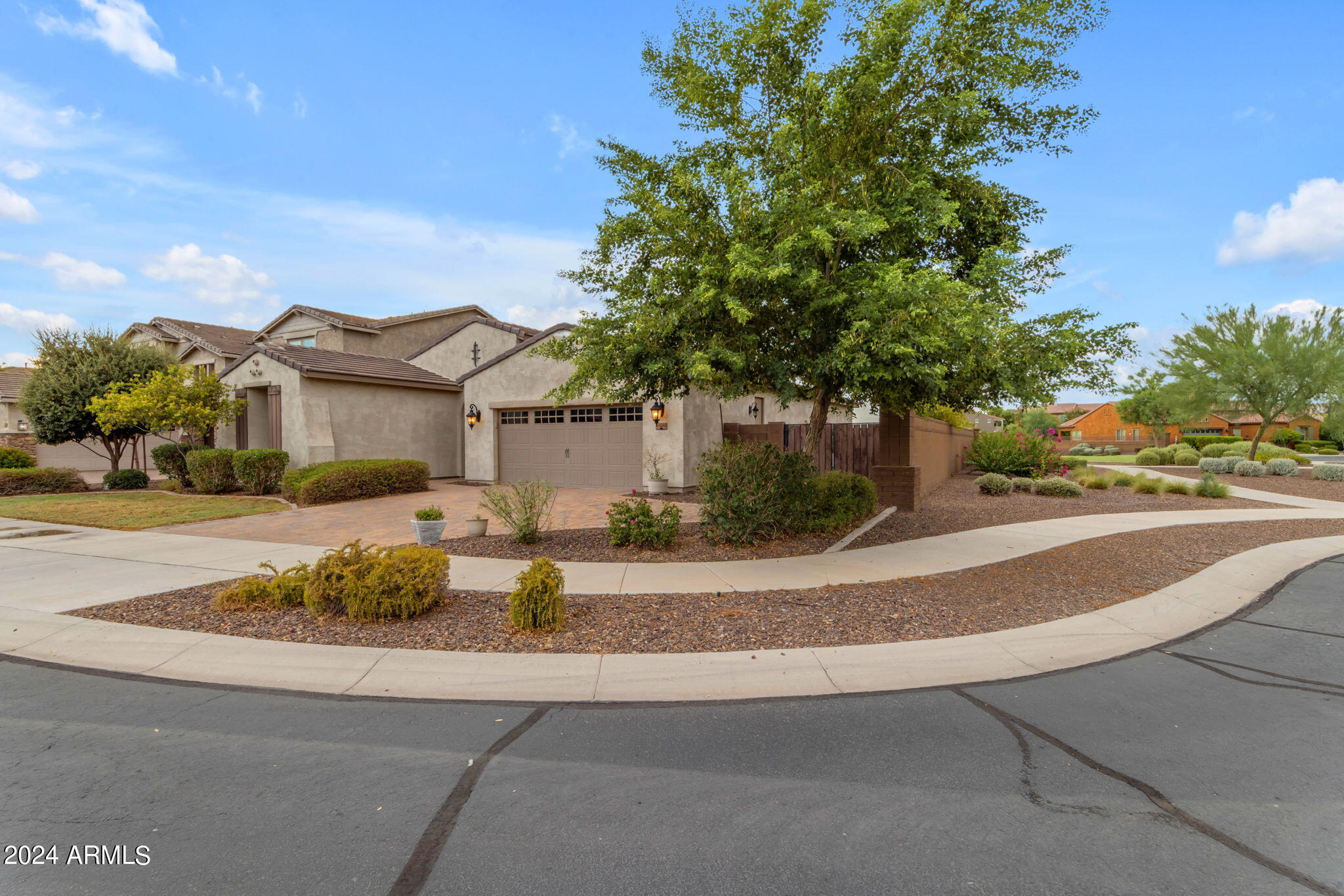 20210 Rosa Road Queen Creek, AZ 85142 - Photo 3 of 37 4-web-or-mls-4_022_a4m_breal
