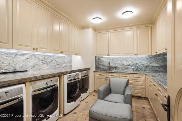 $250,000 | 64 Pitkin Way, Aspen, CO 81611