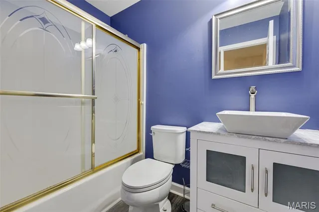 $425,000 | 6 Covered Wagon Trail Court, St. Peters, MO 63376