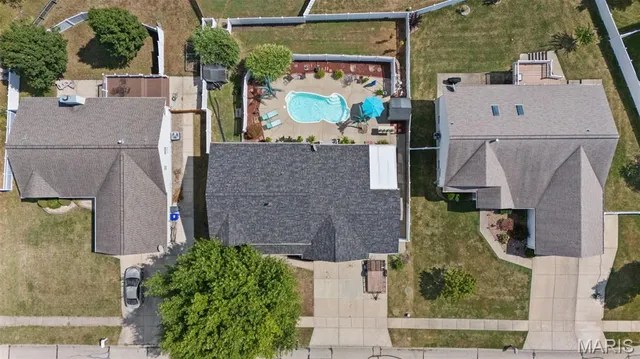 $425,000 | 6 Covered Wagon Trail Court, St. Peters, MO 63376