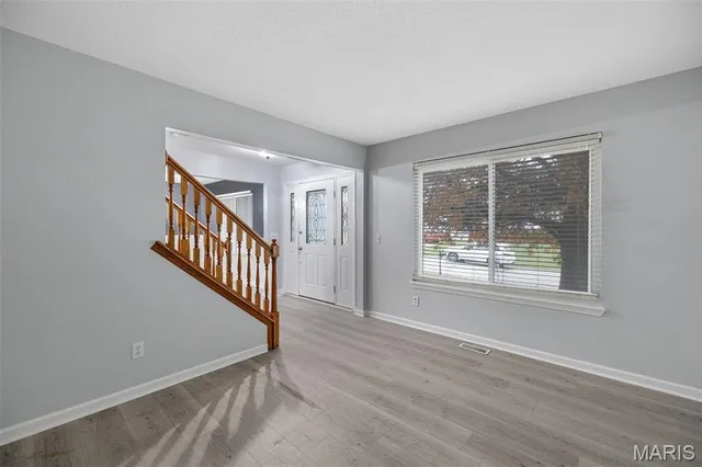 $425,000 | 6 Covered Wagon Trail Court, St. Peters, MO 63376