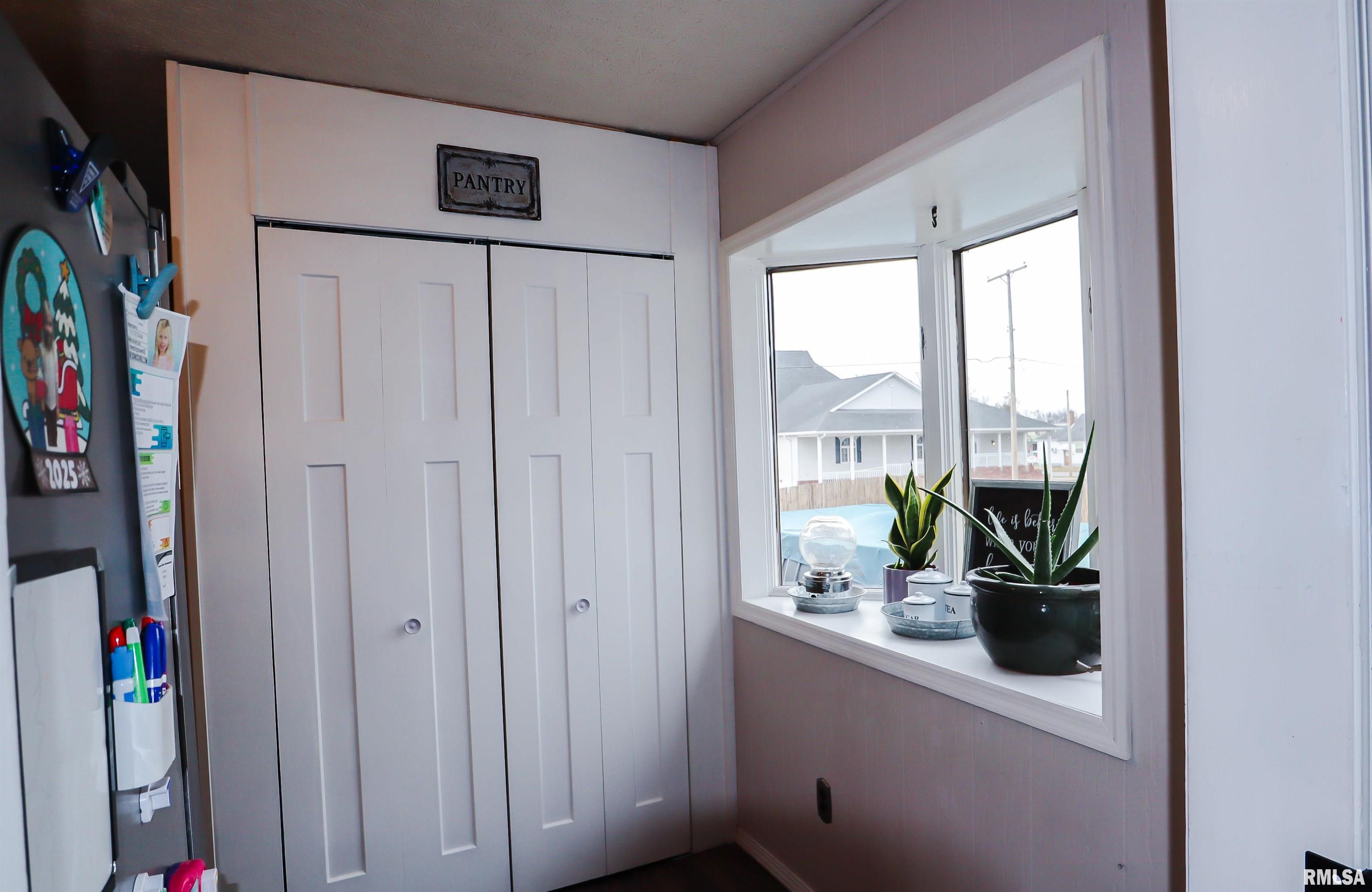 105 West Callie Street Sesser, IL 62884 - Photo 21 of 36