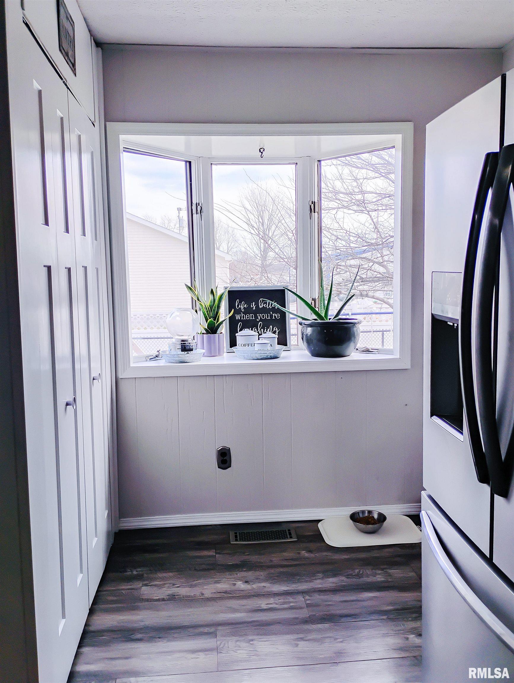 105 West Callie Street Sesser, IL 62884 - Photo 30 of 36