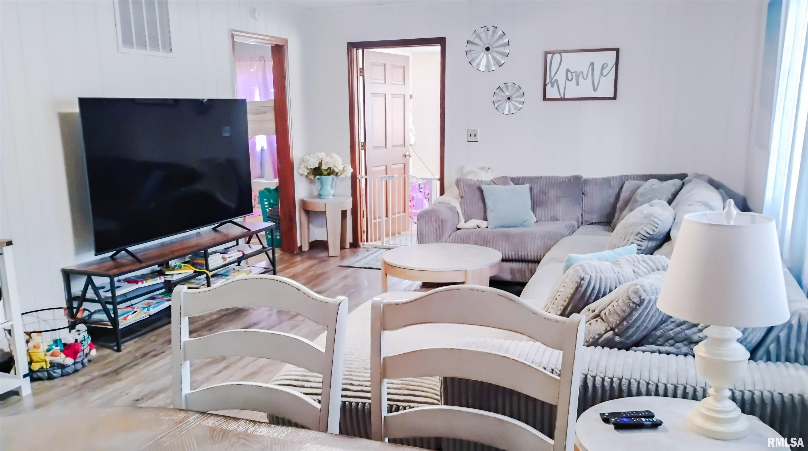 105 West Callie Street Sesser, IL 62884 - Photo 32 of 36