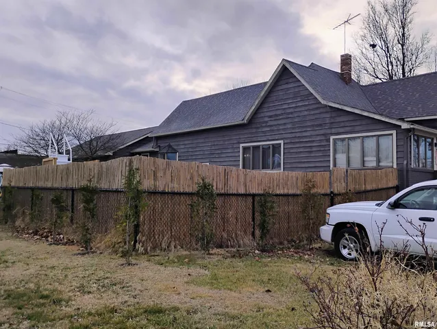 $210,000 | 105 West Callie Street, Sesser, IL 62884