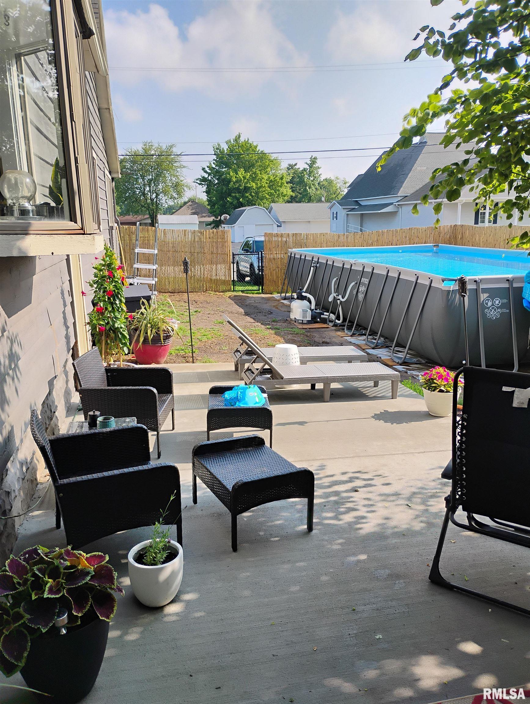 105 West Callie Street Sesser, IL 62884 - Photo 9 of 36