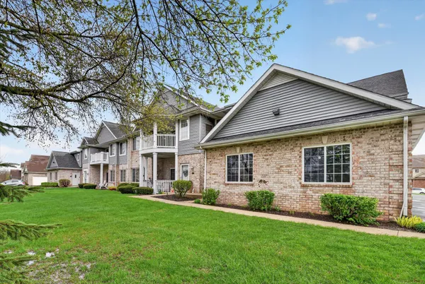 $297,900 | 3222 55th Court, Unit 146, Kenosha, WI 53144