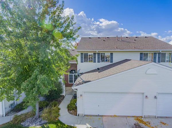 $1,995 | 1118 Larkspur Lane, Waconia, MN 55387