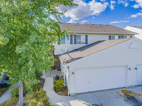 $1,995 | 1118 Larkspur Lane, Waconia, MN 55387