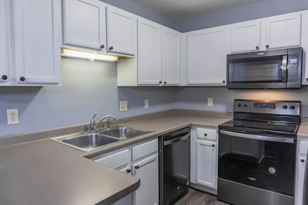 $1,995 | 1118 Larkspur Lane, Waconia, MN 55387