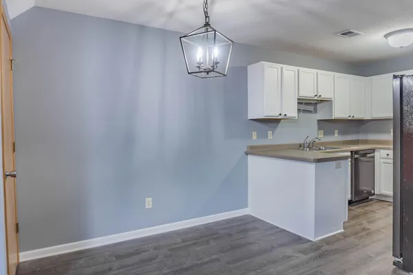 $1,995 | 1118 Larkspur Lane, Waconia, MN 55387