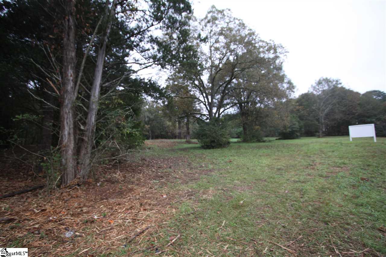 2910 Anderson Road Greenville, SC 29611 - Photo 10 of 26 Gallery Image 10