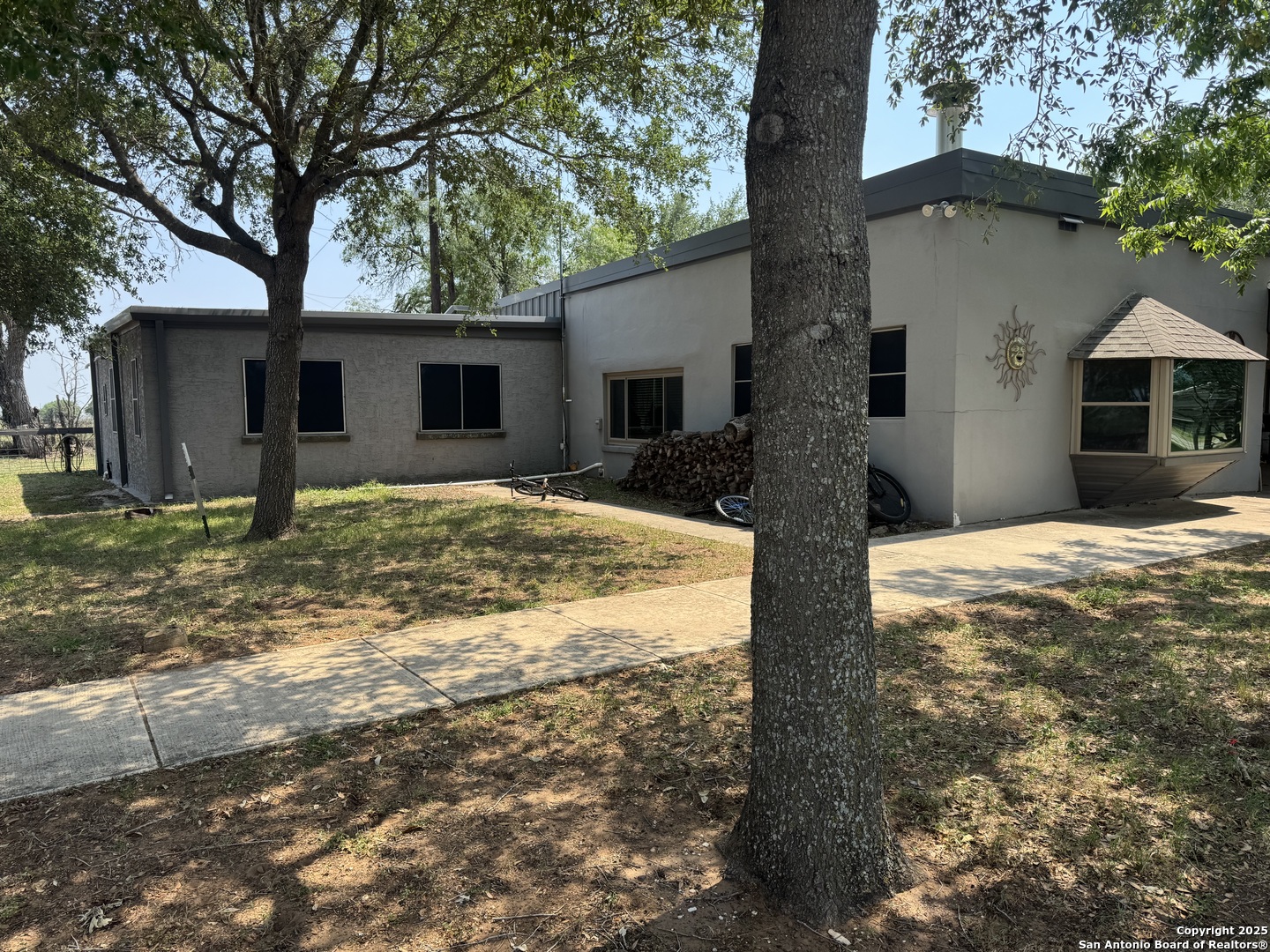 7084 Richter Road Elmendorf, TX 78112 - Photo 17 of 59