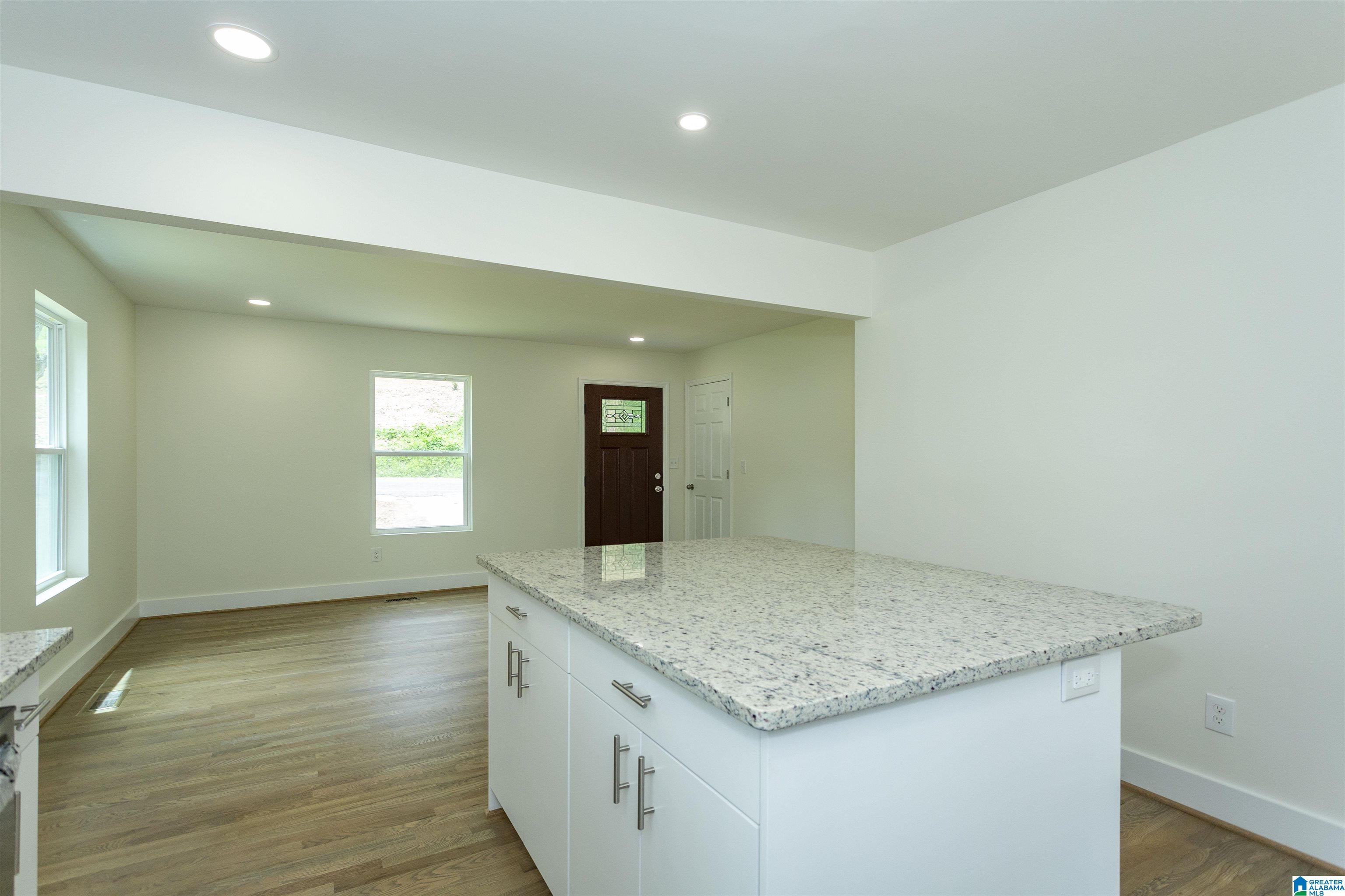 5725 Walnut Grove Road Birmingham, AL 35215 - Photo 11 of 36