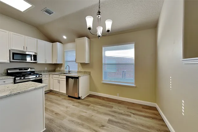 $2,200 | 11019 Sentry Court, Houston, TX 77065