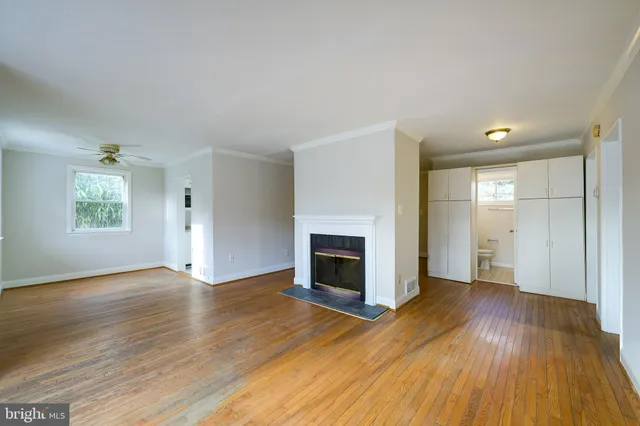 $2,500 | 10022 Brunett Avenue, Silver Spring, MD 20901