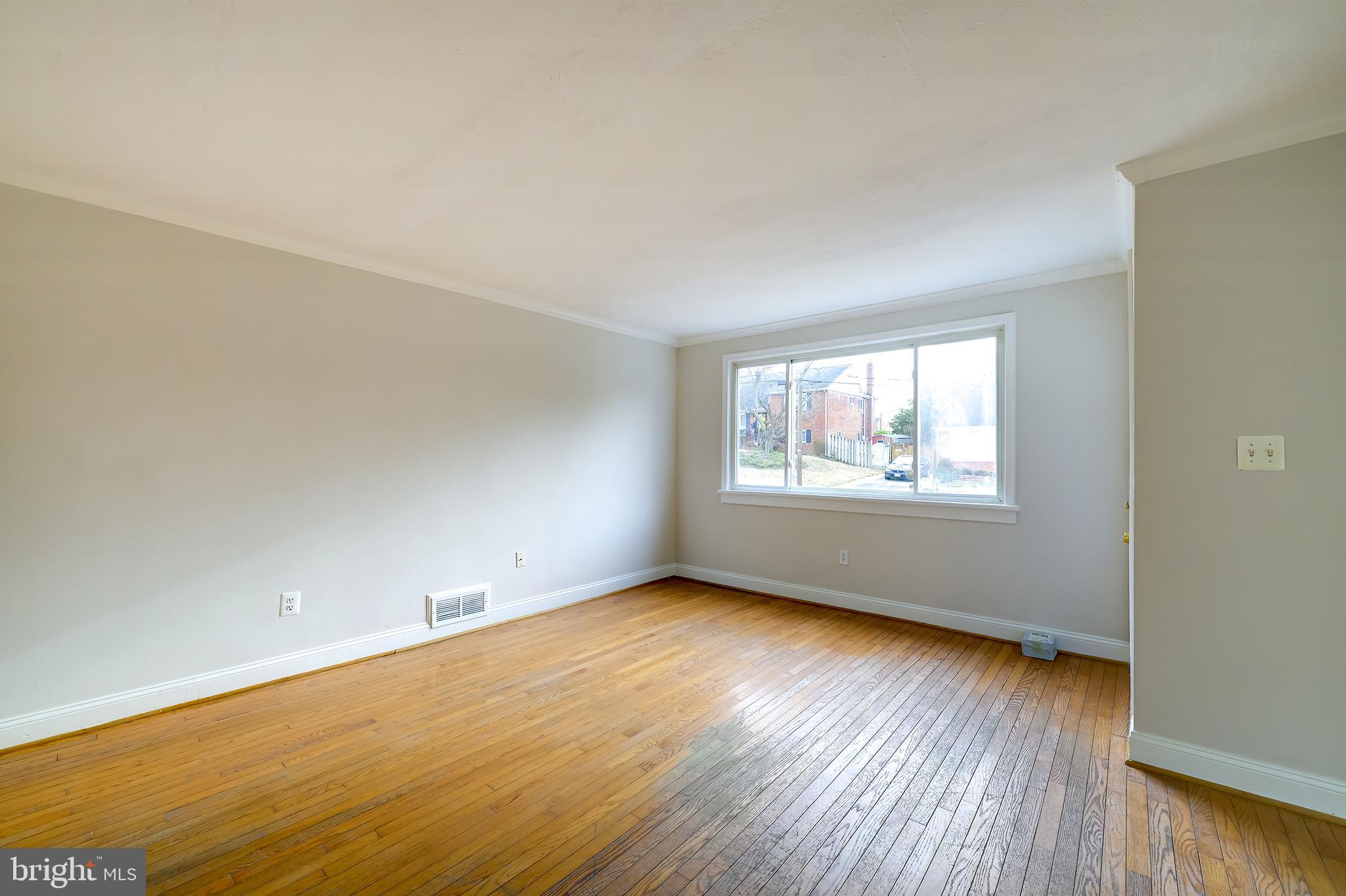 10022 Brunett Avenue Silver Spring, MD 20901 - Photo 22 of 40