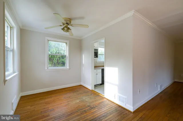 $2,500 | 10022 Brunett Avenue, Silver Spring, MD 20901