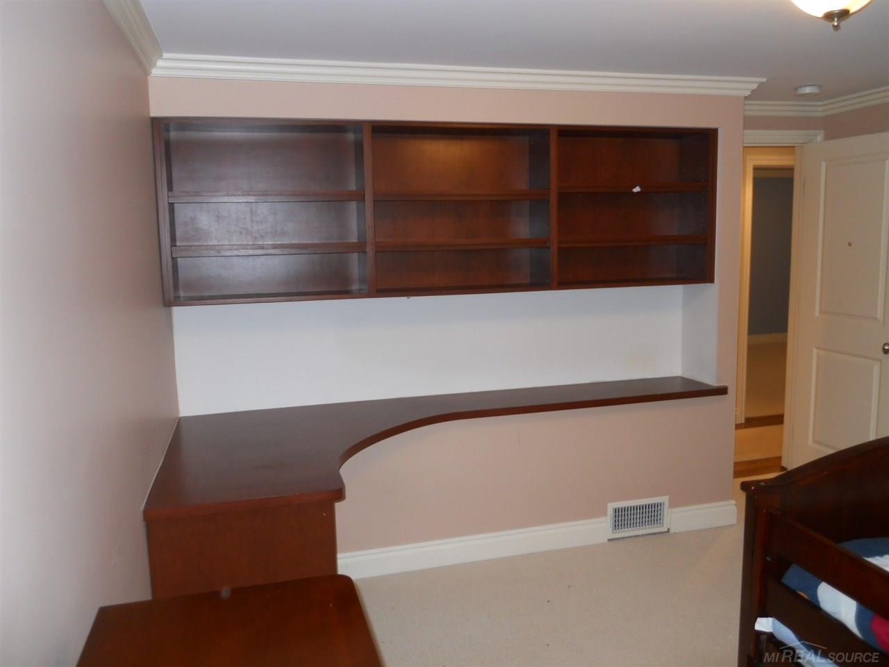 723 Canterbury Road Grosse Pointe Woods, MI 48236 - Photo 20 of 30
