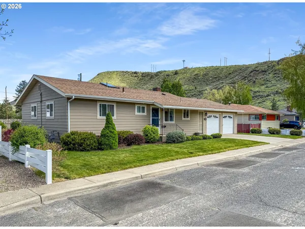 $385,000 | 1590 Ash Street, Baker City, OR 97814