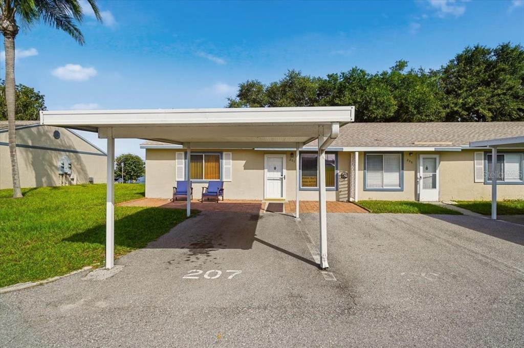 207 Winter Ridge Boulevard, Unit 4 Winter Haven, FL 33881 - Photo 1 of 43