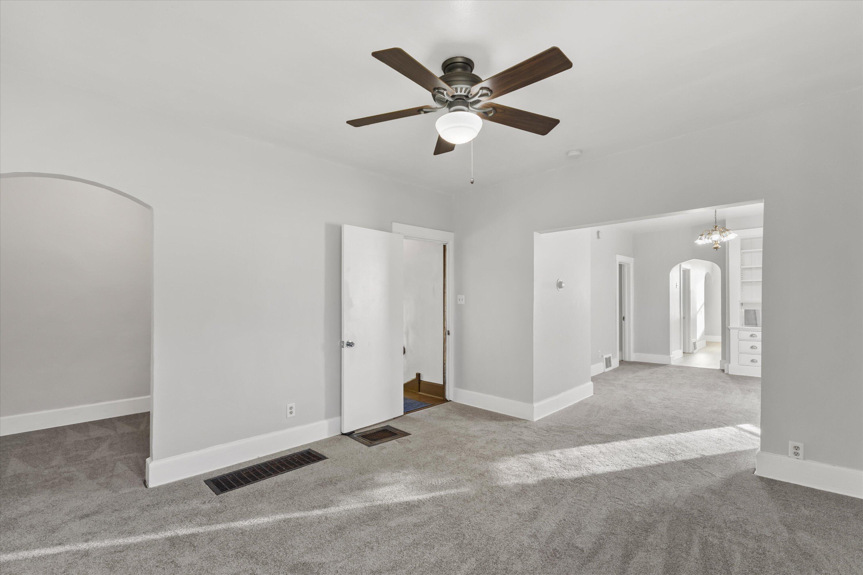 1222 North 26th Street, Unit 1224 Milwaukee, WI 53205 - Photo 21 of 44 Living Room Upper Unit