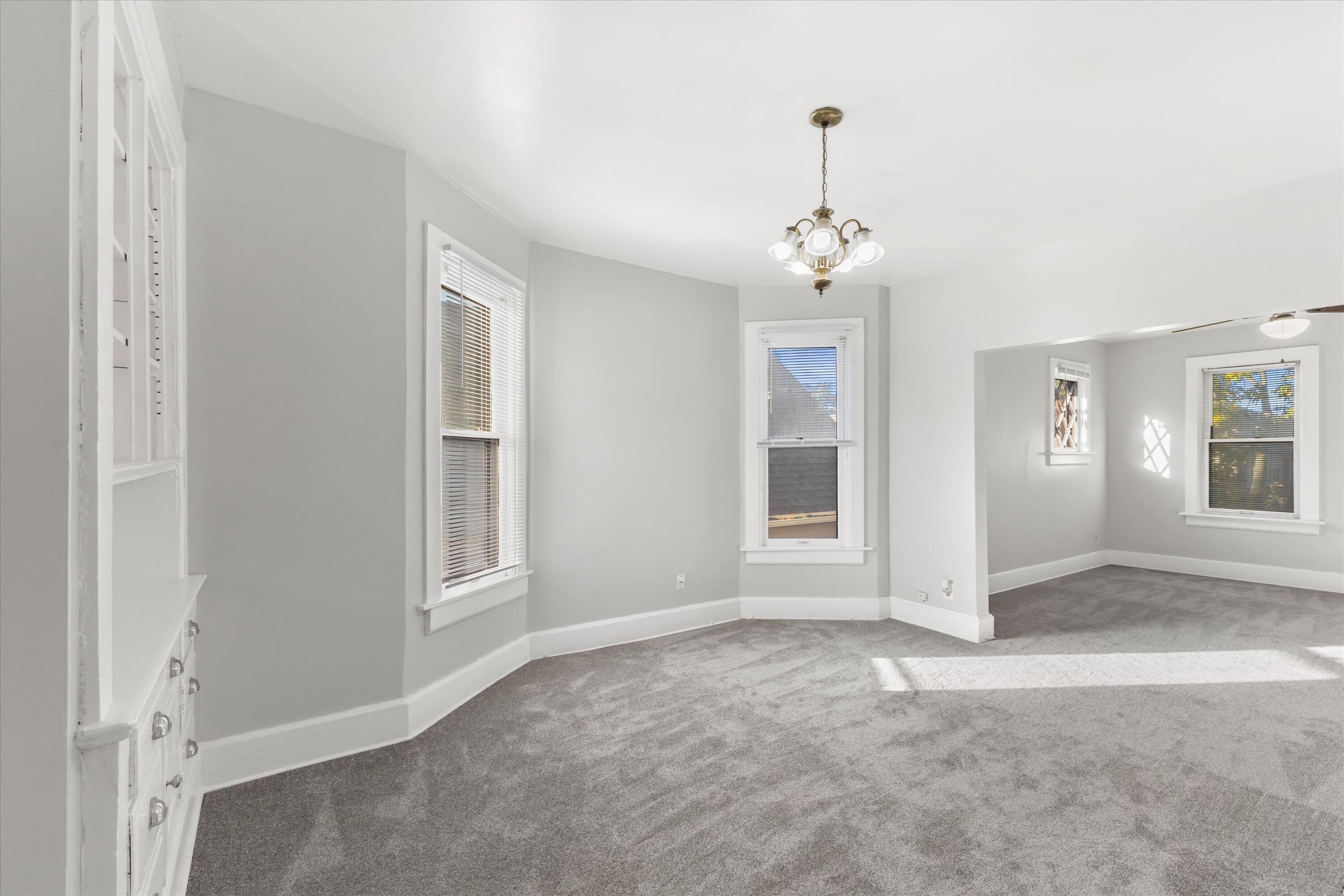 1222 North 26th Street, Unit 1224 Milwaukee, WI 53205 - Photo 27 of 44 Living Space Upper Unit