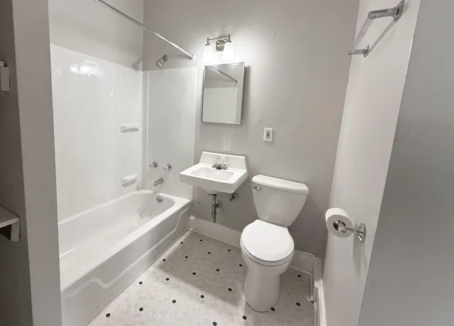 $165,000 | 1222 North 26th Street, Unit 1224, Milwaukee, WI 53205