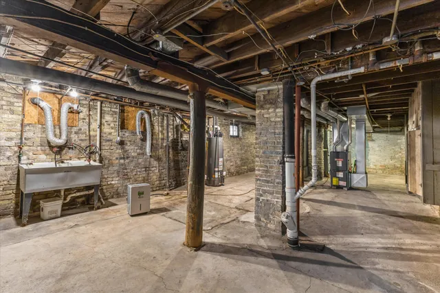 $165,000 | 1222 North 26th Street, Unit 1224, Milwaukee, WI 53205