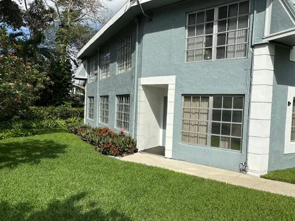 $2,095 | 422 Southwest 9th Street, Unit 6, Boca Raton, FL 33432