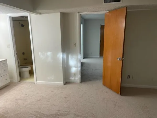 $2,095 | 422 Southwest 9th Street, Unit 6, Boca Raton, FL 33432