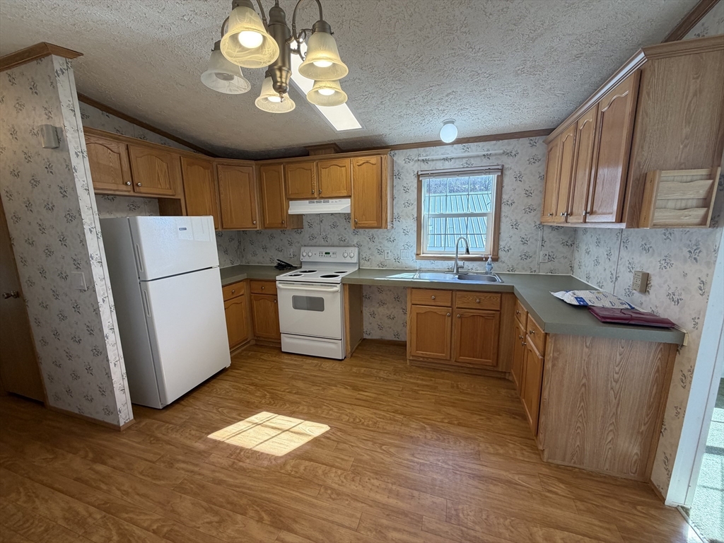 42 Adams Road, Unit 53 Greenfield, MA 01301 - Photo 12 of 16 Gallery Image 12