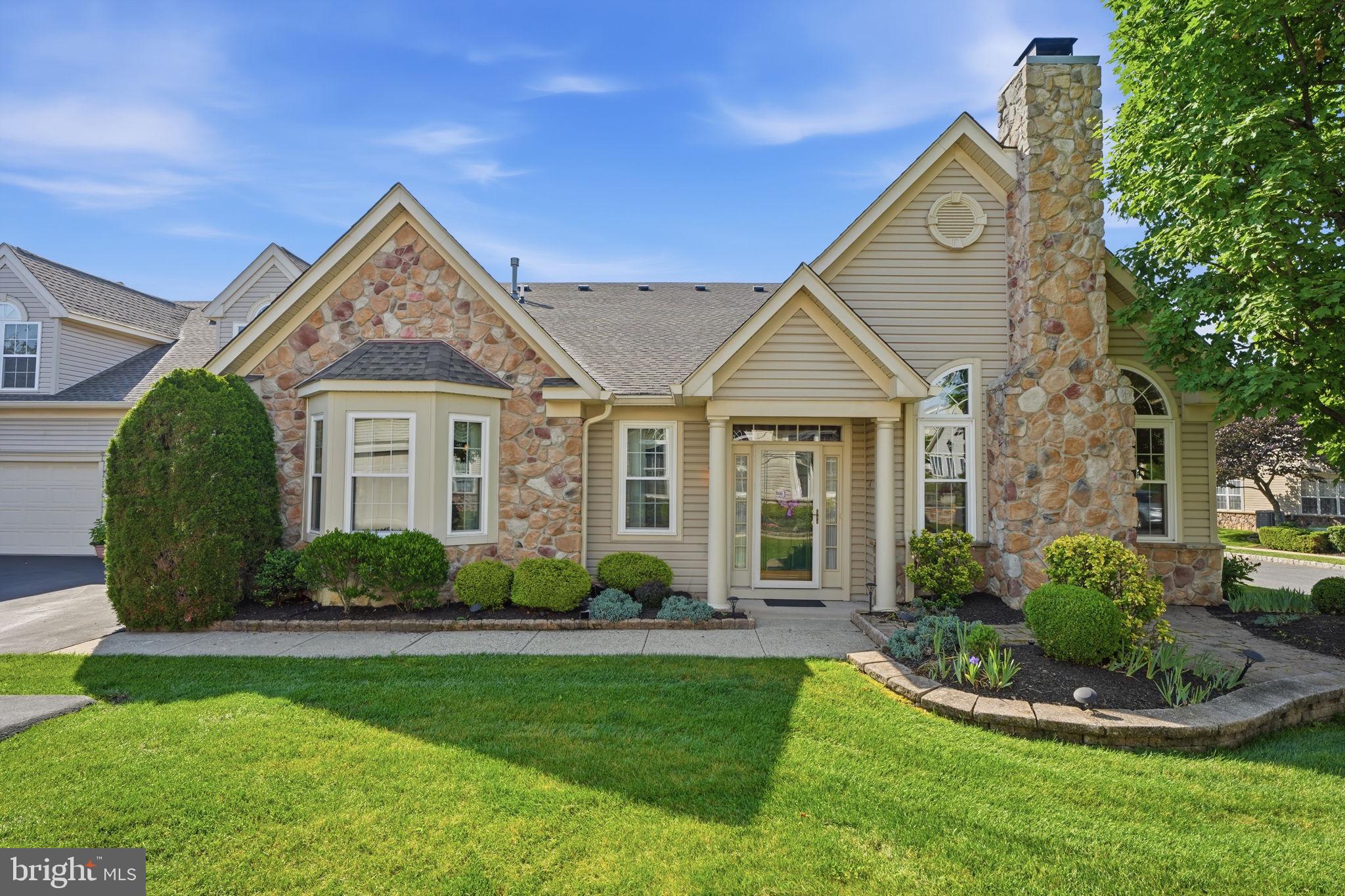 629 Bellflower Road Langhorne, PA 19047 - Photo 2 of 30