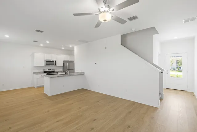 $242,900 | 132 Desert Hare Drive, Jarrell, TX 76537