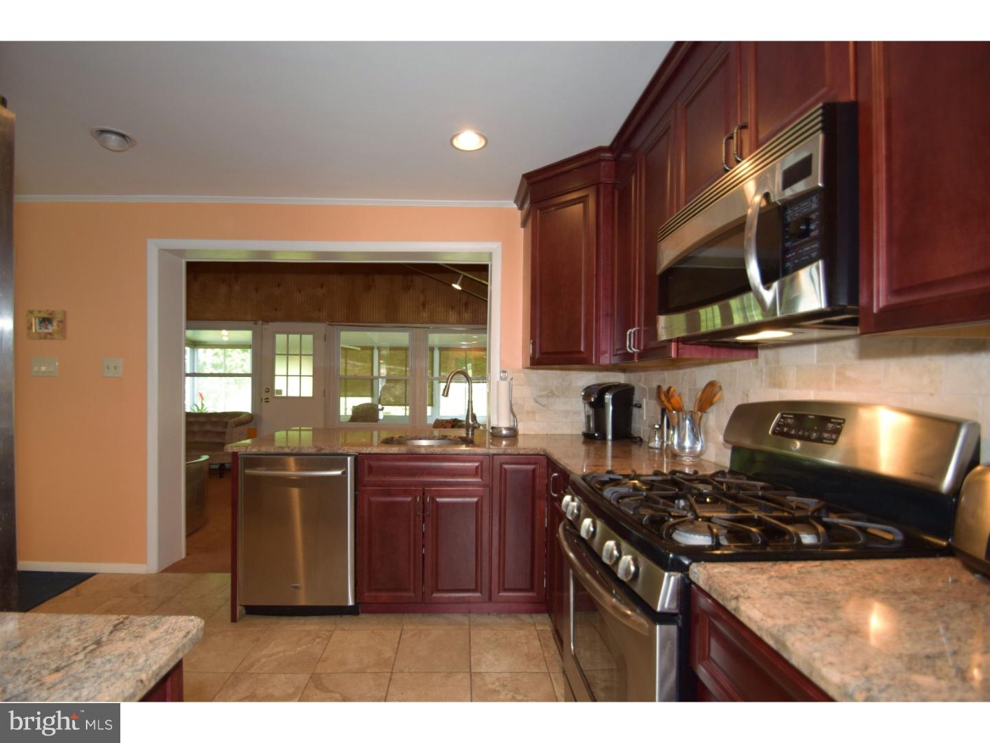 1566 Williams Road Abington, PA 19001 - Photo 8 of 25 Gallery Image 8