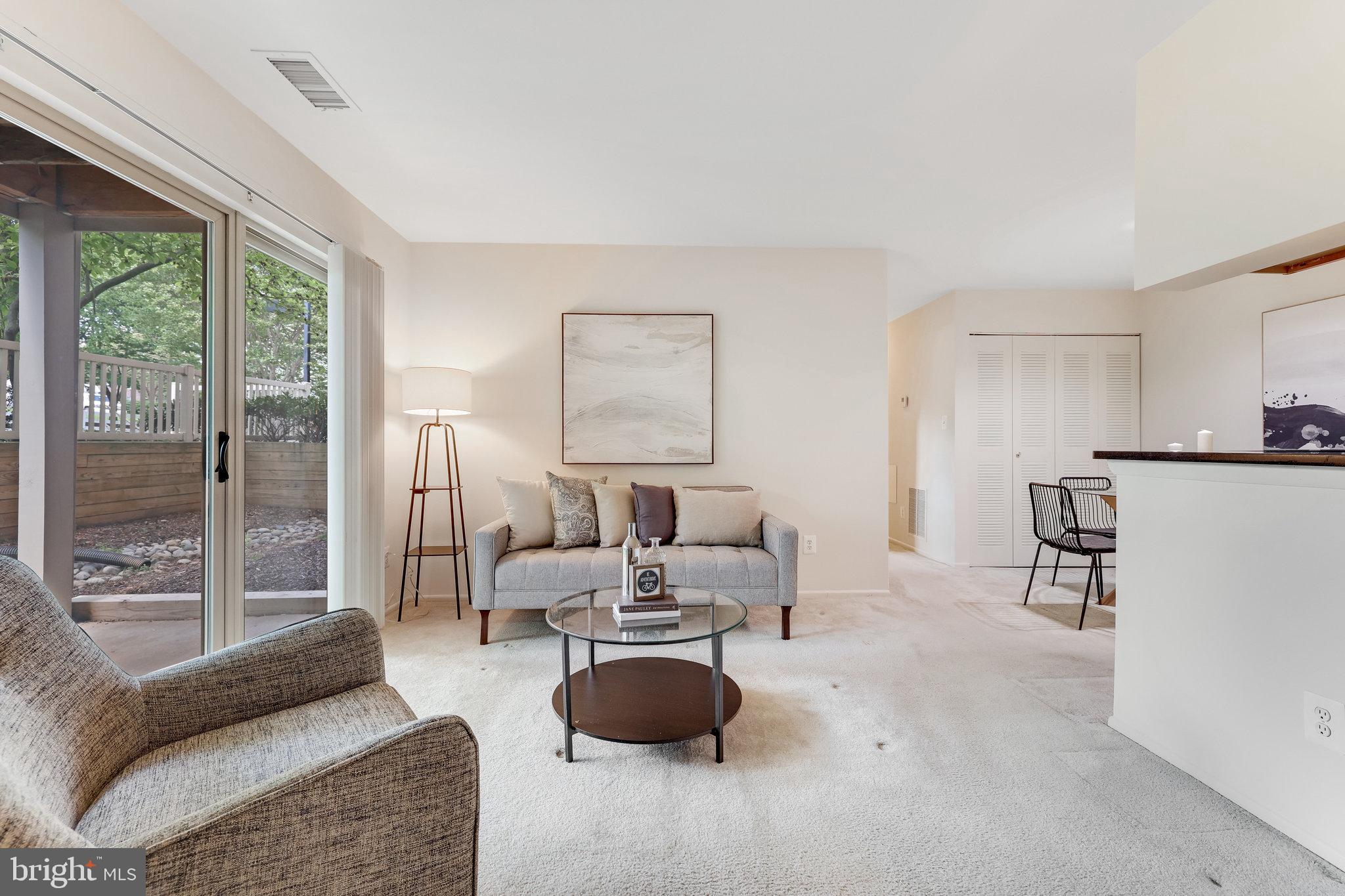 11655 Chesterfield Court Reston, VA 20190 - Photo 5 of 41 Gallery Image 5