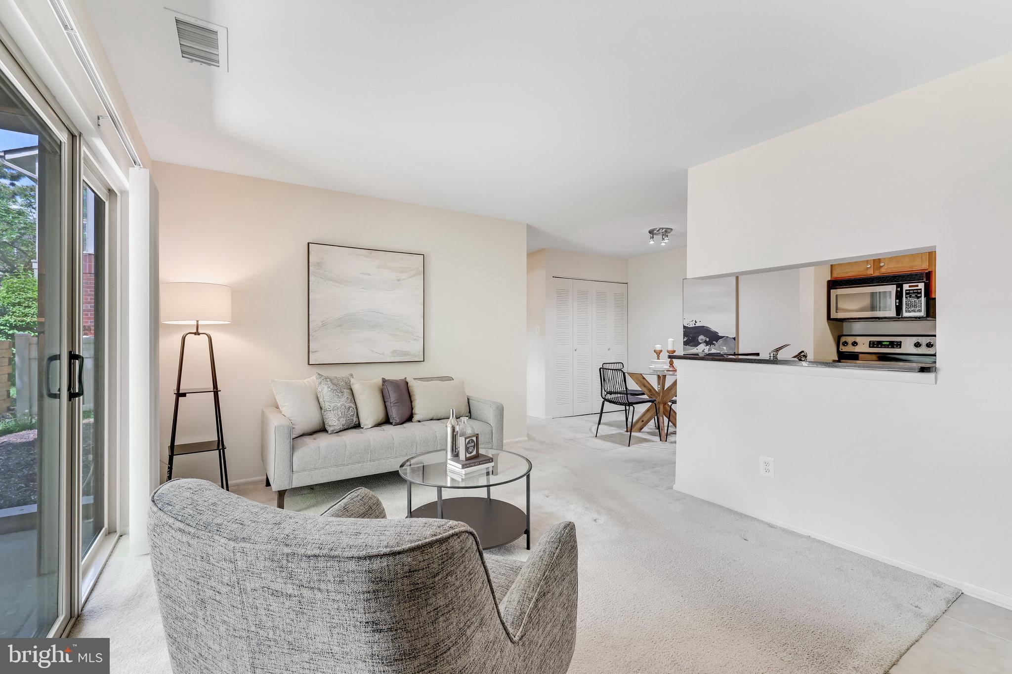 11655 Chesterfield Court Reston, VA 20190 - Photo 6 of 41 Gallery Image 6