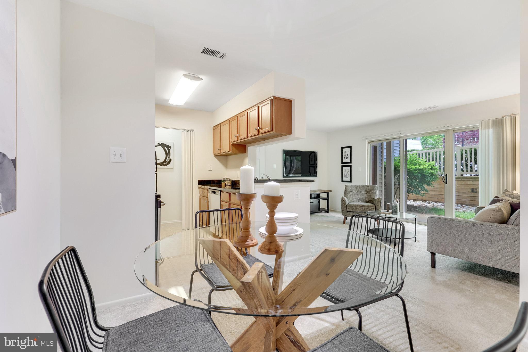 11655 Chesterfield Court Reston, VA 20190 - Photo 7 of 41 Gallery Image 7