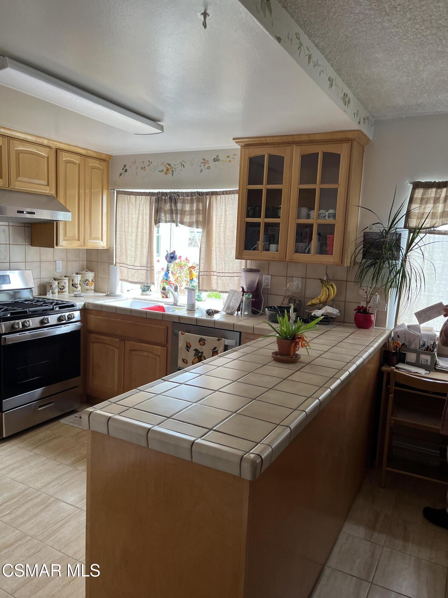 2161 Lysander Avenue Simi Valley, CA 93065 - Photo 13 of 44 IMG_8795