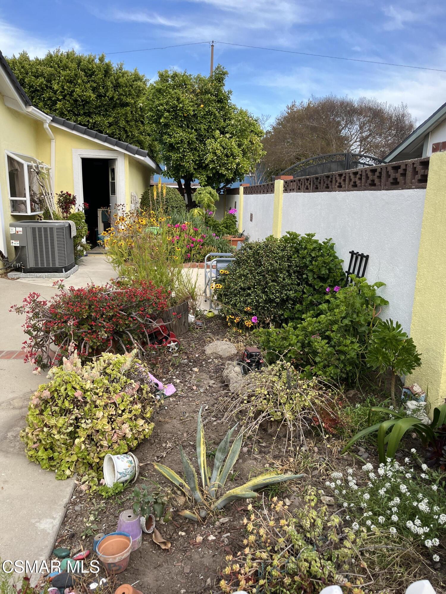 2161 Lysander Avenue Simi Valley, CA 93065 - Photo 39 of 44 20250402_002356954_iOS