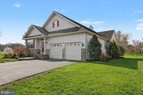$525,000 | 32 Par Circle, Pottstown, PA 19464