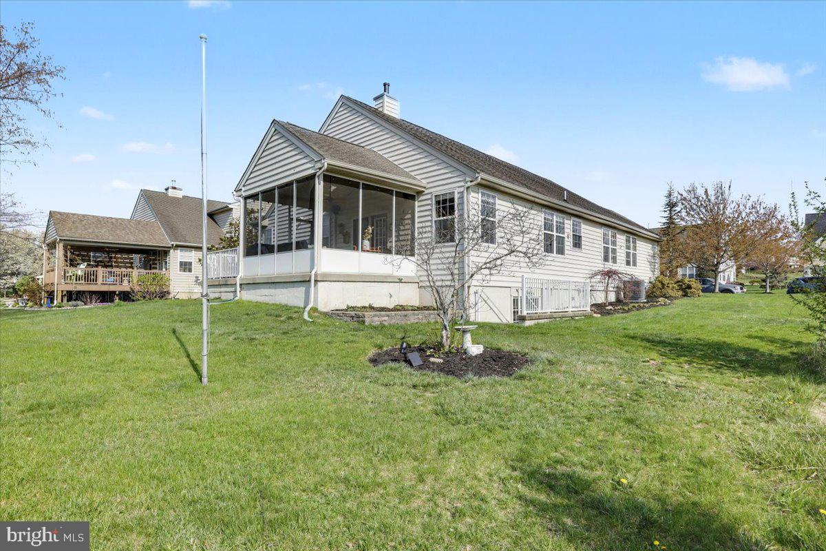 32 Par Circle Pottstown, PA 19464 - Photo 29 of 34 a house view with a garden space